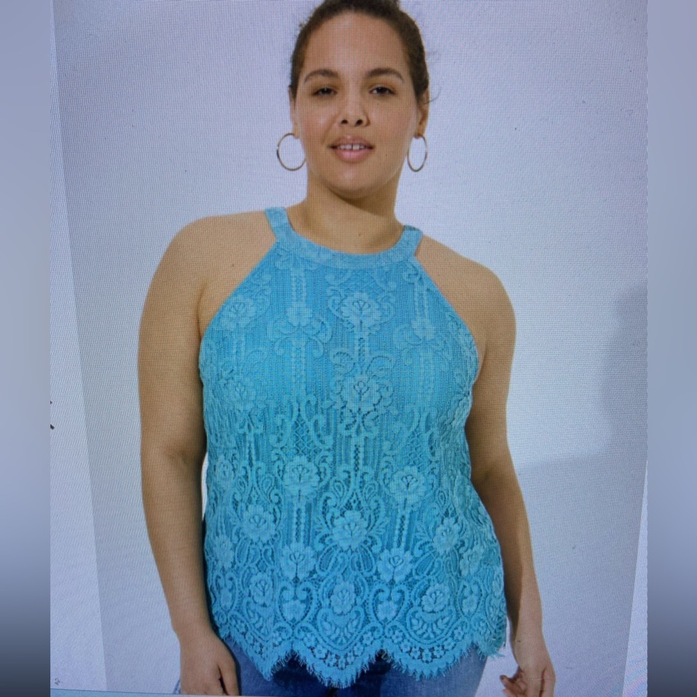 NWT~Torrid Mixed Lace Goddess Neck Top